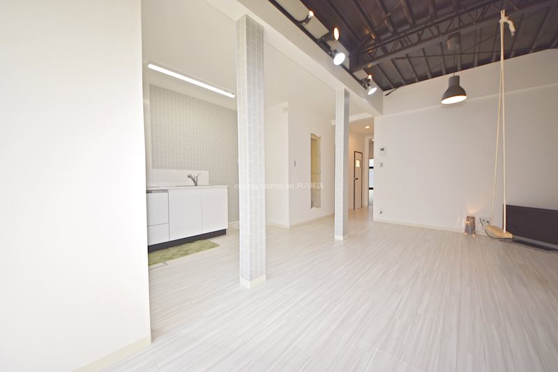山城町1丁目戸建て リビング