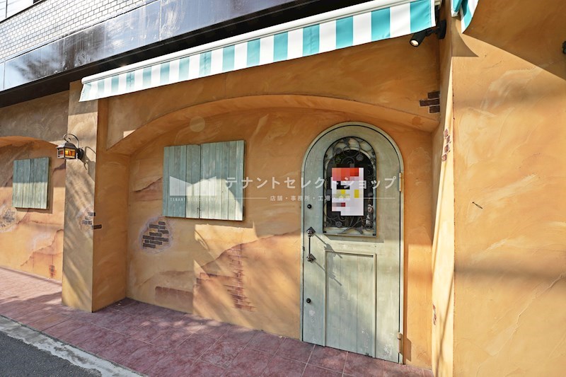 貸店舗・事務所　八尾市 山城町１丁目　広さ約１５坪　飲食店跡　居抜き　路面店　葛城第二ビル その他