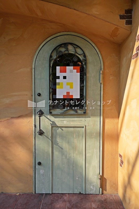 貸店舗・事務所　八尾市 山城町１丁目　広さ約１５坪　飲食店跡　居抜き　路面店　葛城第二ビル その他