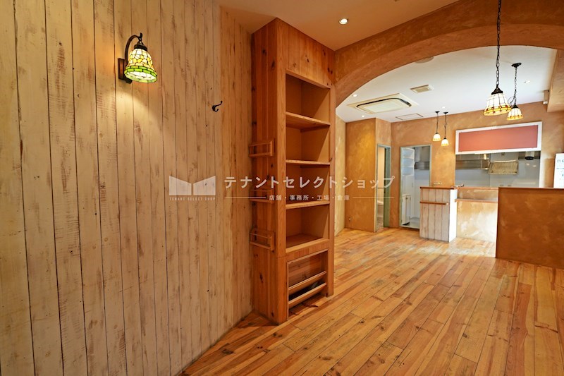 貸店舗・事務所　八尾市 山城町１丁目　広さ約１５坪　飲食店跡　居抜き　路面店　葛城第二ビル その他
