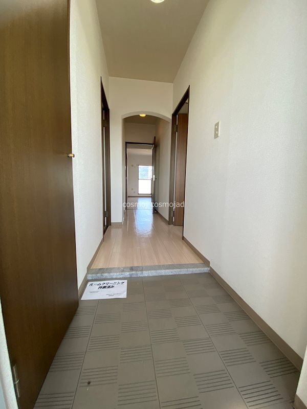 サニーコート青山 玄関