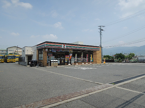 サニーコート青山 コンビニ