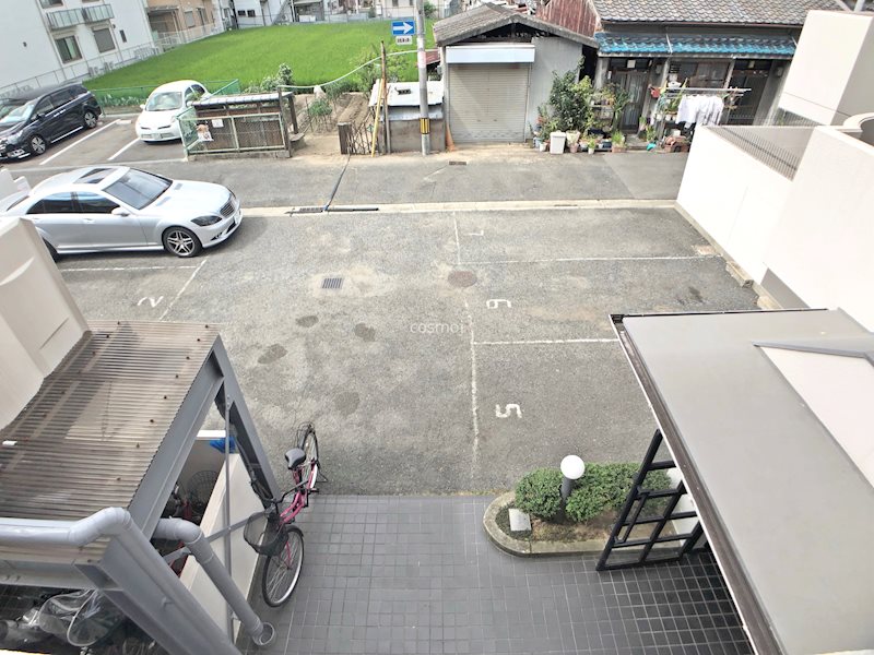 ネオハイム山本 駐車場