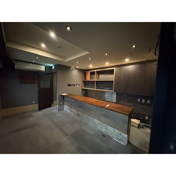 貸店舗・事務所　八尾市 北本町2丁目　広さ約７坪　トイレあり　アムールみのりⅤ 外観