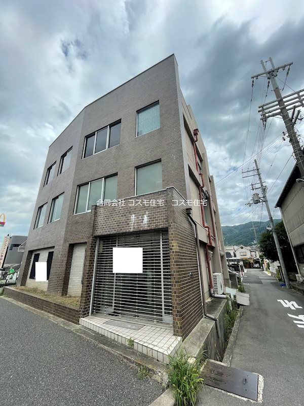 貸店舗・事務所　八尾市 教興寺３丁目　広さ延べ約１１３坪　一棟貸し　角地 その他