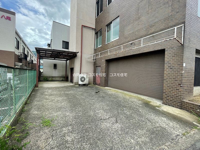 貸店舗・事務所　八尾市 教興寺３丁目　広さ延べ約１１３坪　一棟貸し　角地 その他