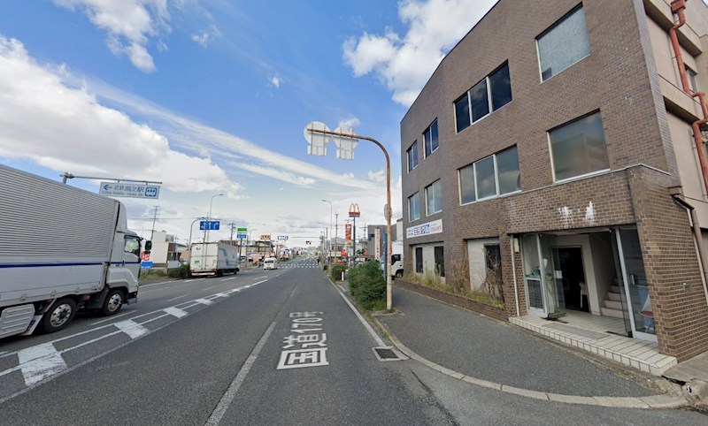 貸店舗・事務所　八尾市 教興寺３丁目　広さ延べ約１１３坪　一棟貸し　角地 その他