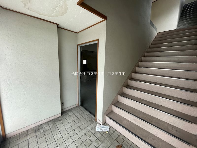 貸店舗・事務所　八尾市 教興寺３丁目　広さ延べ約１１３坪　一棟貸し　角地 その他