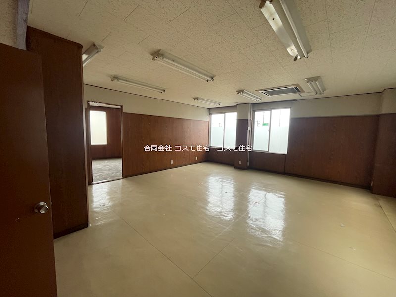 貸店舗・事務所　八尾市 教興寺３丁目　広さ延べ約１１３坪　一棟貸し　角地 その他