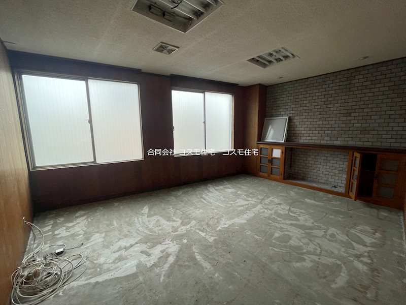 貸店舗・事務所　八尾市 教興寺３丁目　広さ延べ約１１３坪　一棟貸し　角地 その他
