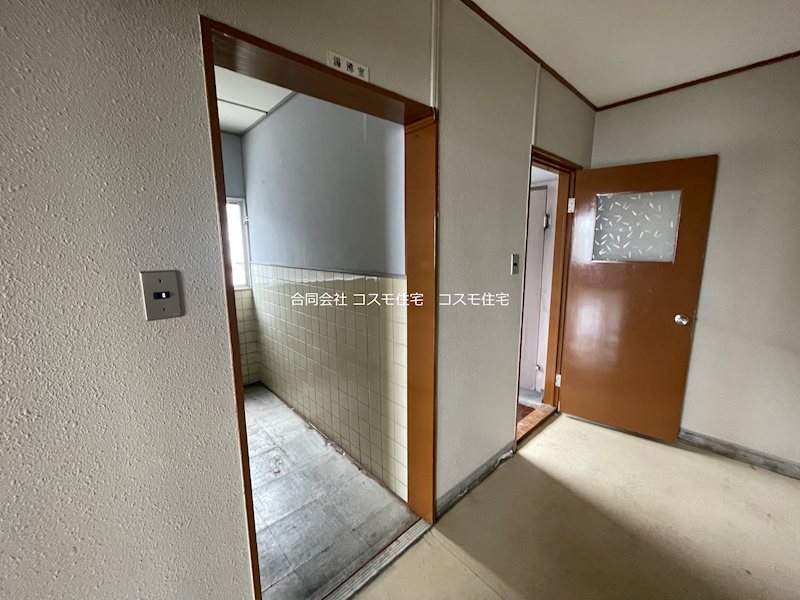 貸店舗・事務所　八尾市 教興寺３丁目　広さ延べ約１１３坪　一棟貸し　角地 その他