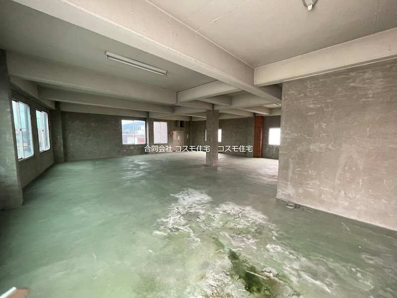 貸店舗・事務所　八尾市 教興寺３丁目　広さ延べ約１１３坪　一棟貸し　角地 その他