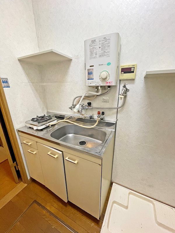 貸店舗・事務所　八尾市 山本町南１丁目　広さ約１４坪　路面店　上田ビル その他