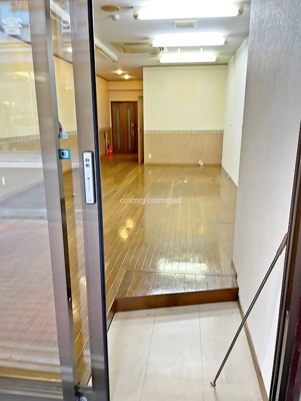 貸店舗・事務所　八尾市 山本町南１丁目　広さ約１４坪　路面店　上田ビル その他