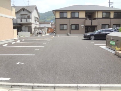 ローズスクエア　カサ・オリーブ  駐車場