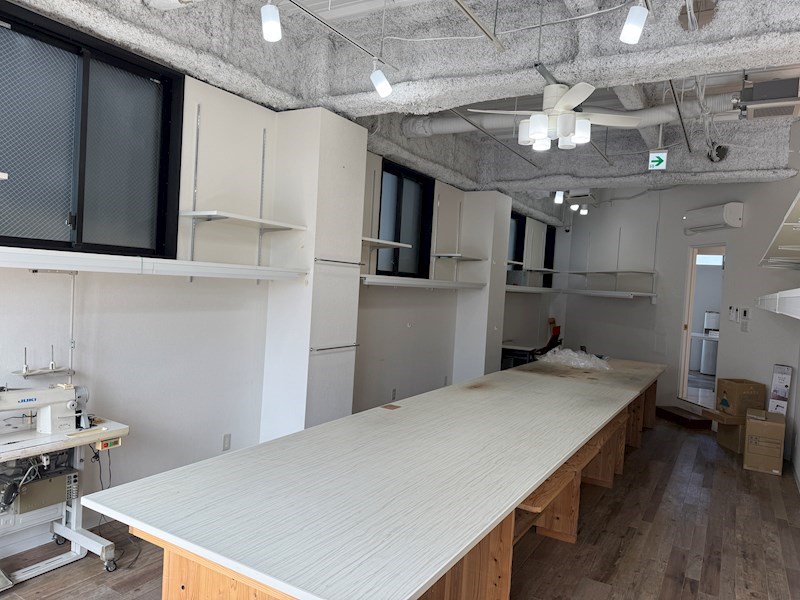 貸店舗・事務所　八尾市 北本町１丁目　広さ約３７坪　紳士服店跡　居抜き　MAISIN 北本町 BLDG. その他
