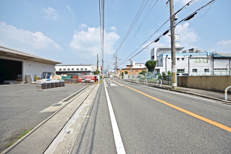 貸倉庫・事務所　八尾市 太田新町８丁目　広さ約２６７坪　工業地域 その他