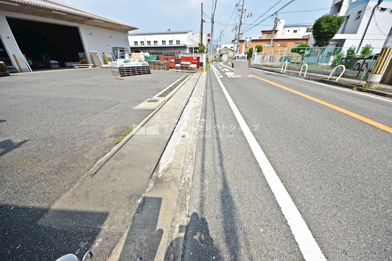 貸倉庫・事務所　八尾市 太田新町８丁目　広さ約２６７坪　工業地域 ベッドルーム