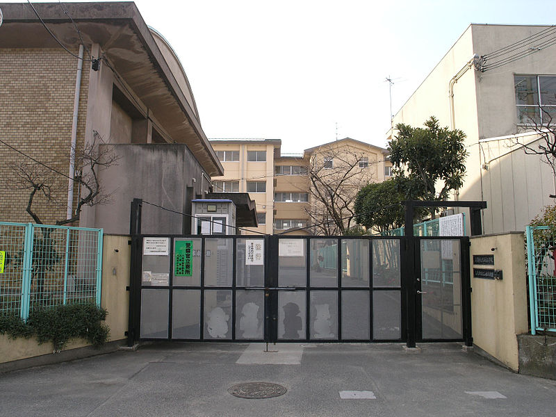 ビートル山本北C棟 小学校