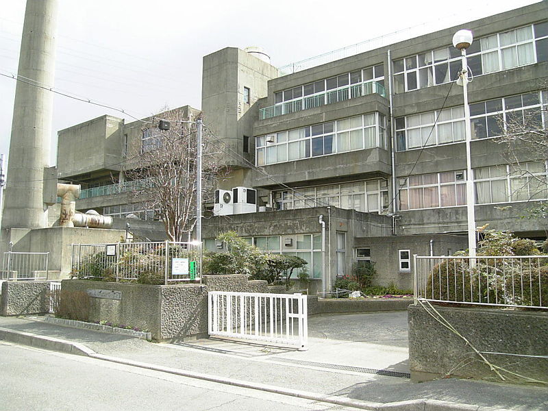 ビートル山本北C棟 中学校