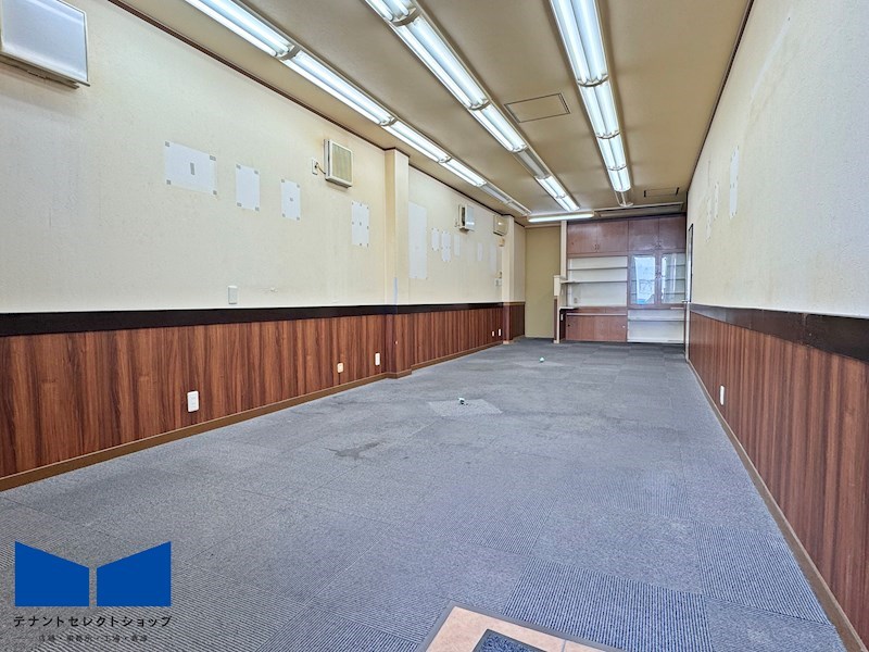 貸店舗・事務所　八尾市 中田３丁目　路面店　広さ約１０坪　辻ビル その他