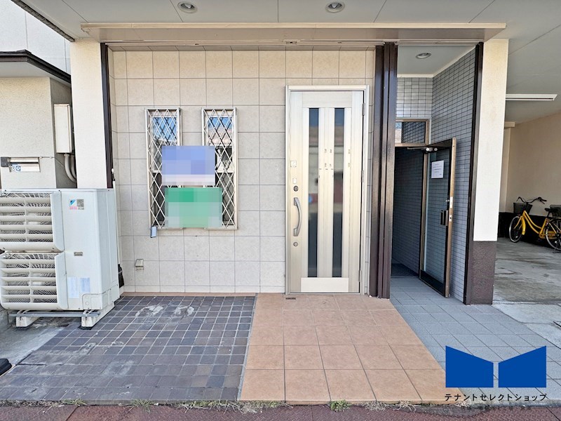 貸店舗・事務所　八尾市 中田３丁目　路面店　広さ約１０坪　辻ビル その他