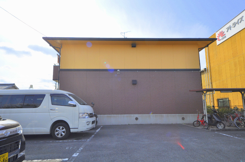 ソレイユ中田 駐車場