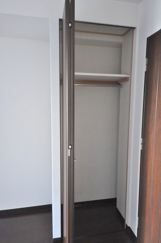 エスリード八尾北本町 収納