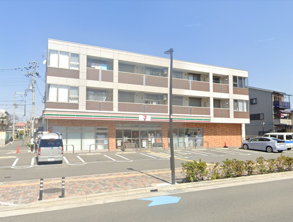 プレセアコート花園　B棟 コンビニ