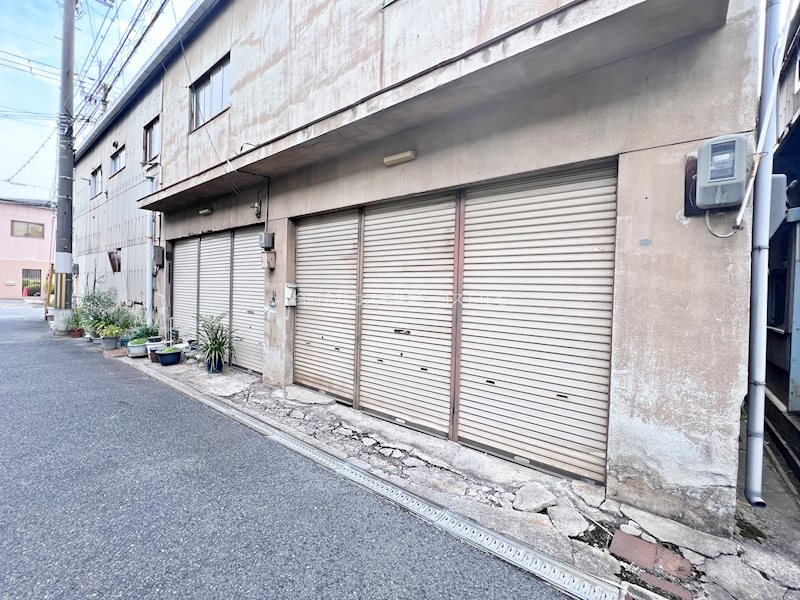 貸工場・倉庫　八尾市 泉町１丁目　広さ延べ約８０坪　府道21号線付近 その他