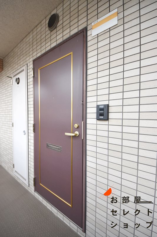 リバーサイド金岡五番館 玄関
