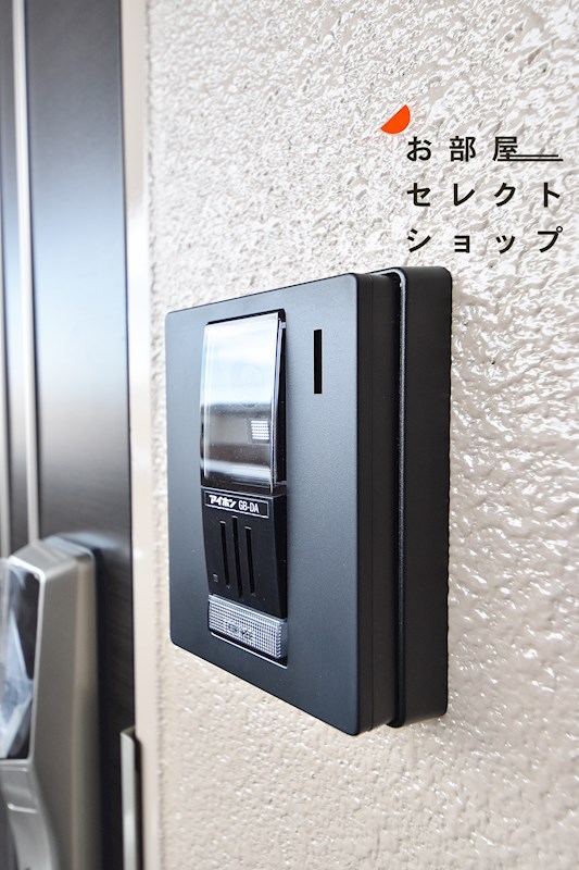 RIKI RESIDENCE 玄関