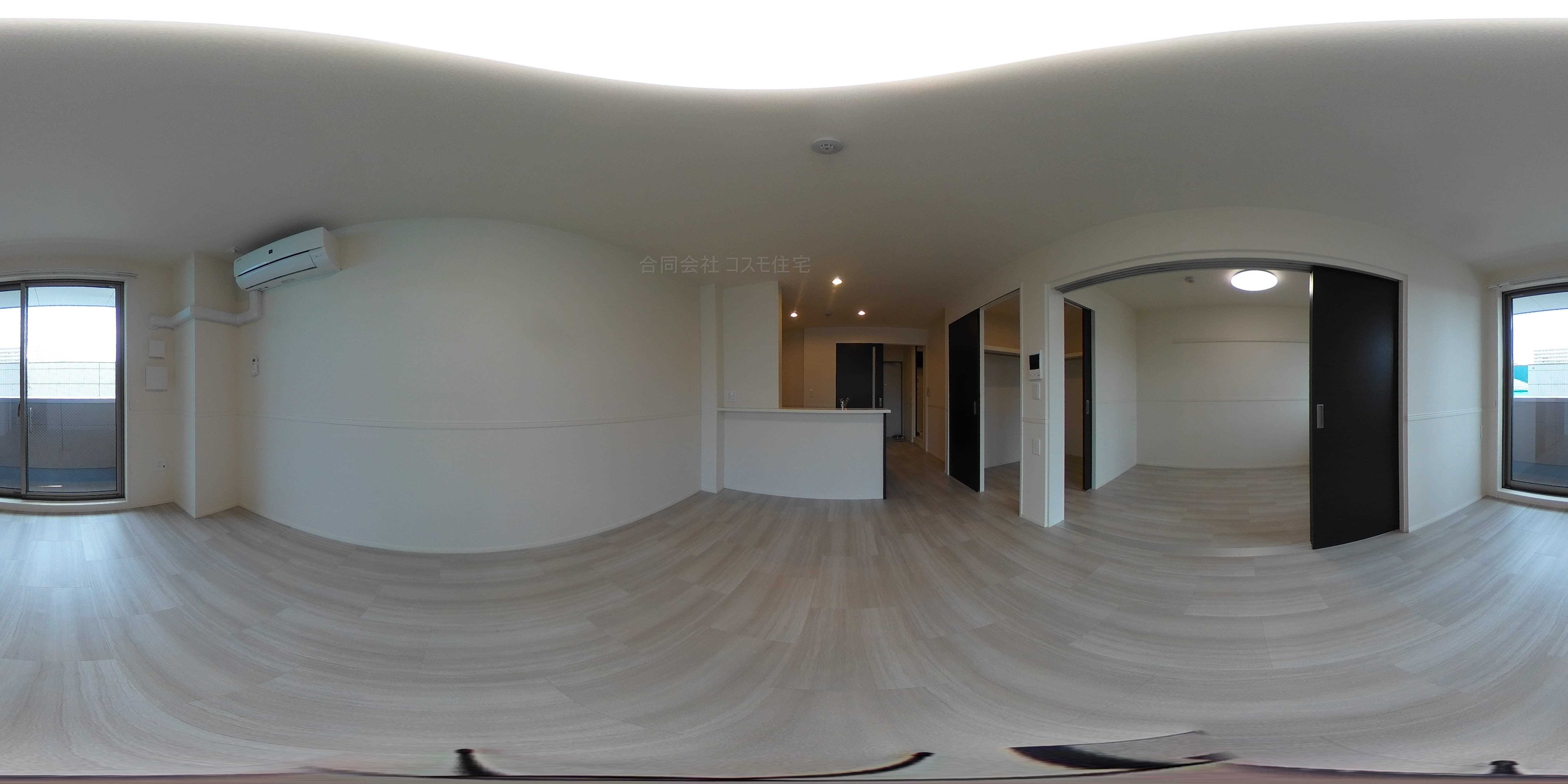 RIKI RESIDENCE リビング