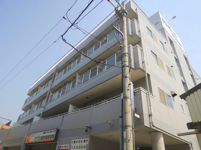 プレアール恩智 外観