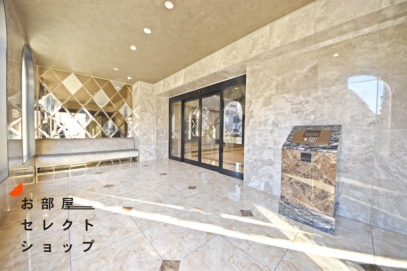 PHOENIX Clove Tomoi エントランス