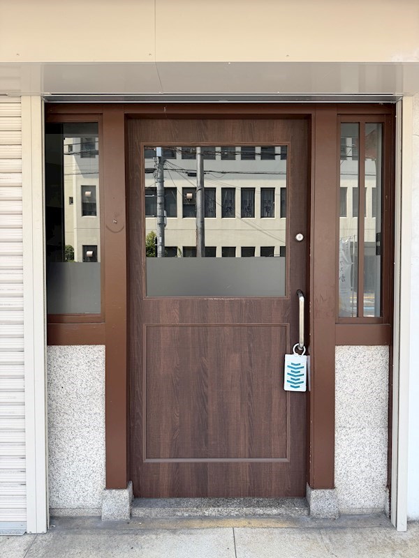 貸店舗・事務所　八尾市 光南町1丁目　広さ約１４坪　ラーメン屋跡　居抜き　沼卯ビル その他