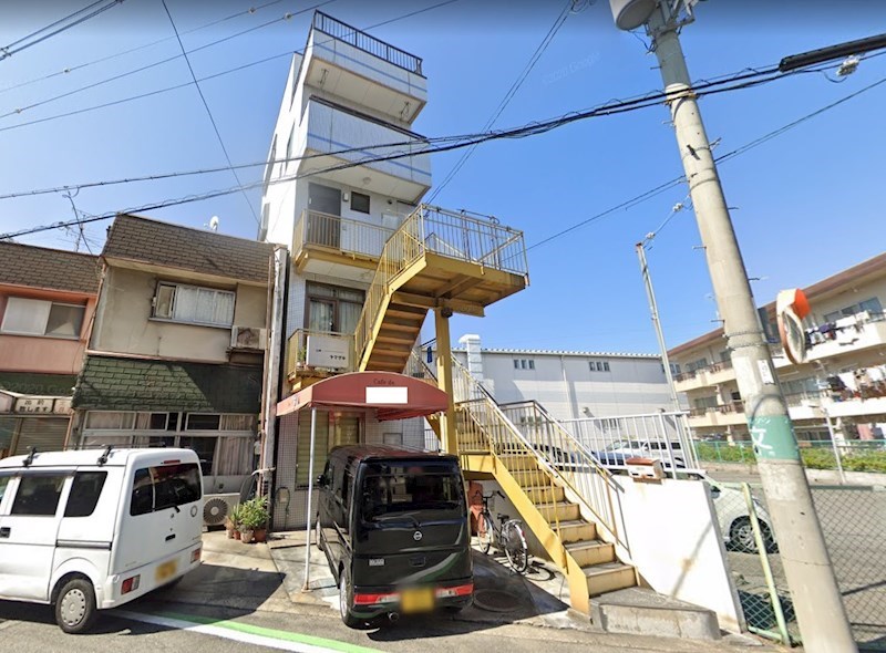 貸店舗・事務所　八尾市 竹渕東　広さ約９.５坪　山﨑ビル 外観