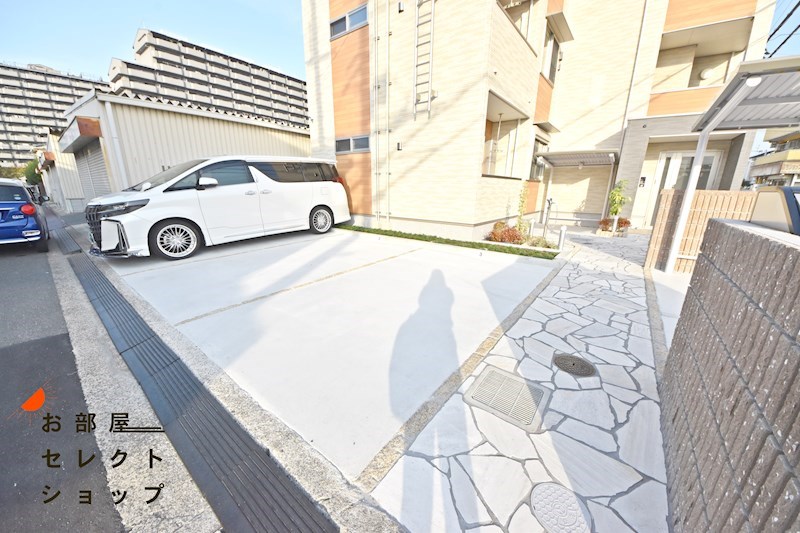 アルカンシエル ヌーモ 駐車場