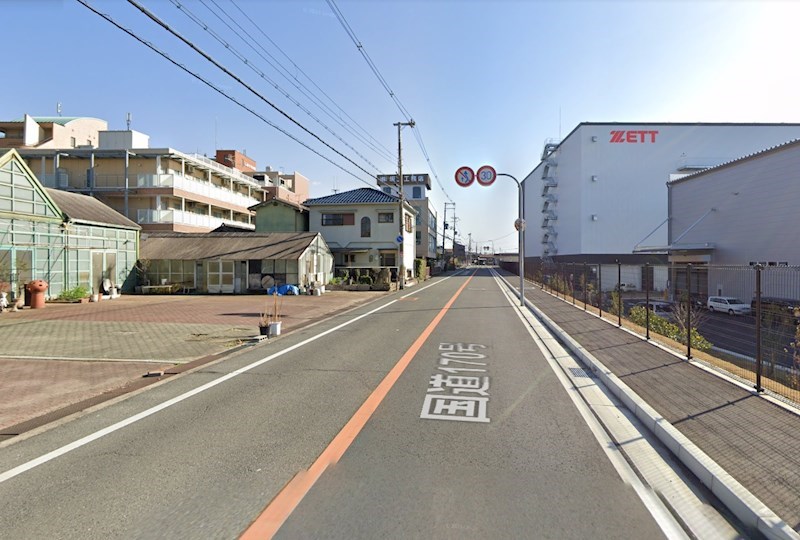 貸倉庫・事務所　八尾市 郡川３丁目　広さ延べ約１８４坪　駐車スペース複数台有り　旧１７０号線沿い その他