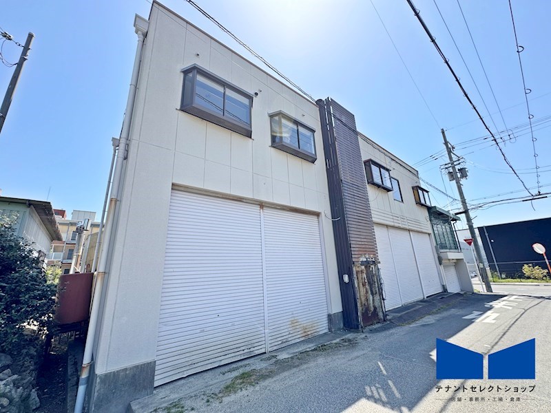 貸倉庫・事務所　八尾市 郡川３丁目　広さ延べ約１８４坪　駐車スペース複数台有り　旧１７０号線沿い その他