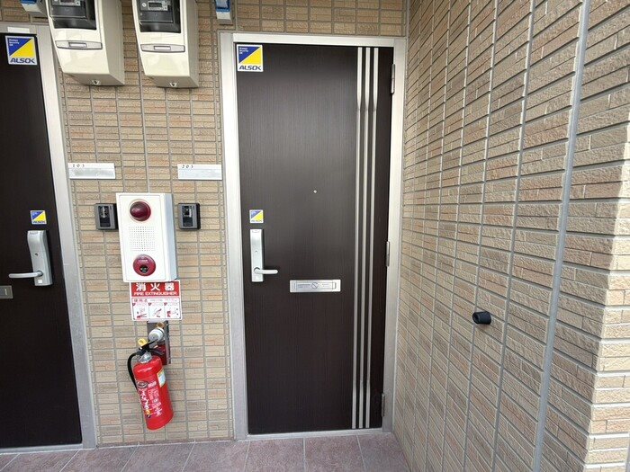 コージーコート法善寺 玄関