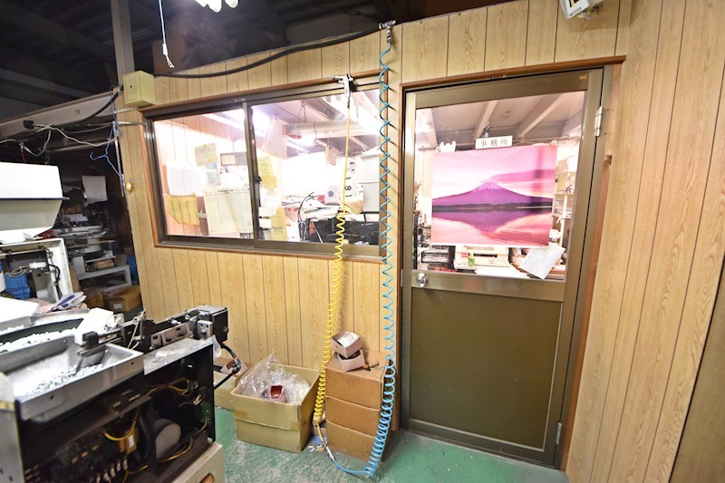 貸倉庫・作業所　八尾市 桂町６丁目　広さ延べ約２７３坪　駐車スペース・リフト付き　３棟セット貸し その他