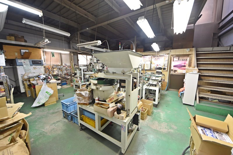 貸倉庫・作業所　八尾市 桂町６丁目　広さ延べ約２７３坪　駐車スペース・リフト付き　３棟セット貸し その他