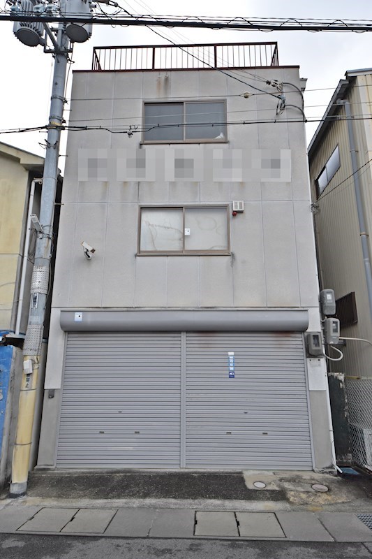 貸倉庫・作業所　八尾市 桂町６丁目　広さ延べ約２７３坪　駐車スペース・リフト付き　３棟セット貸し その他