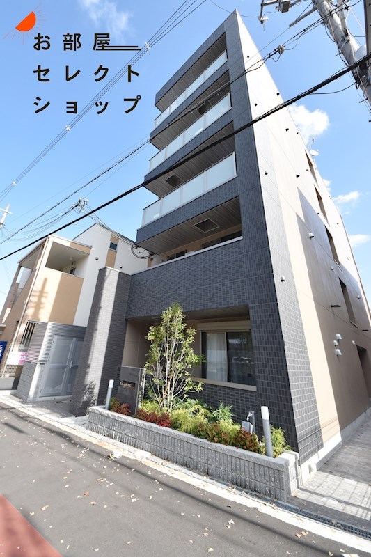 RIKI RESIDENCE 外観