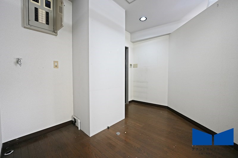 貸店舗・事務所　八尾市 本町４丁目　広さ約１８坪　パールナイン キッチン