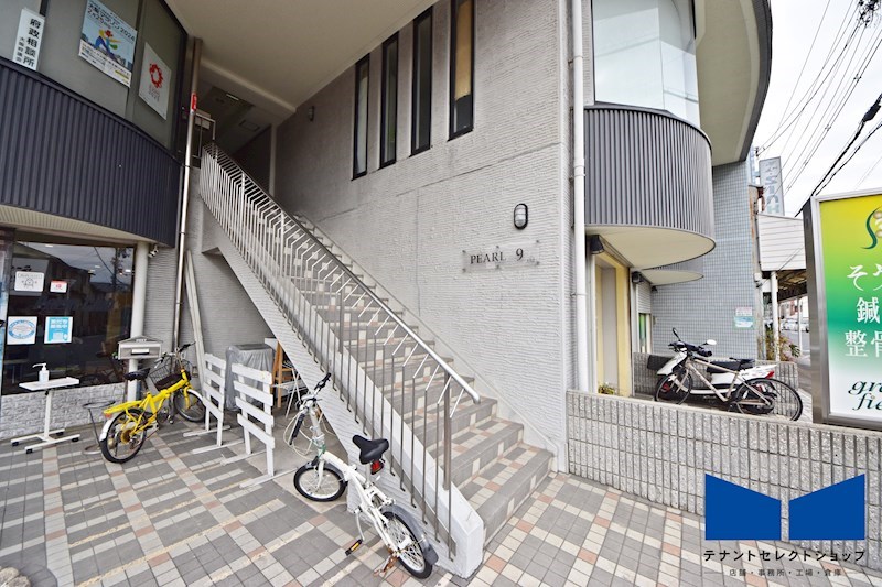 貸店舗・事務所　八尾市 本町４丁目　広さ約１８坪　パールナイン その他
