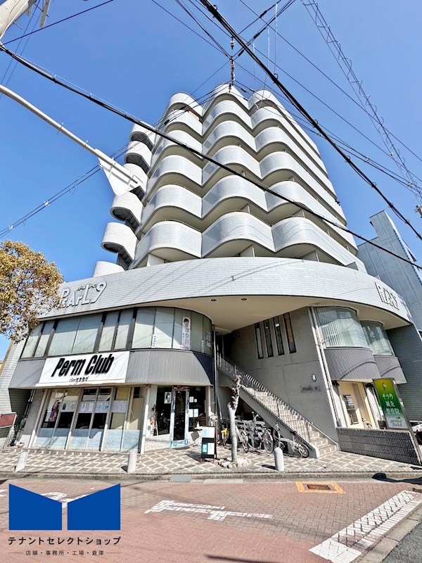 貸店舗・事務所　八尾市 本町４丁目　広さ約１８坪　パールナイン ベランダ