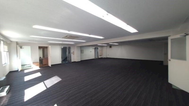 貸店舗・事務所　八尾市 清水町１丁目　広さ約９２坪　検査済証あり　光ビル　※分割相談可 その他