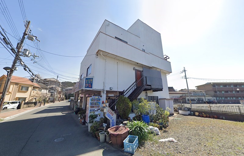 貸店舗・事務所　柏原市 旭ヶ丘３丁目　駐車スペース付き　一棟貸し リビング